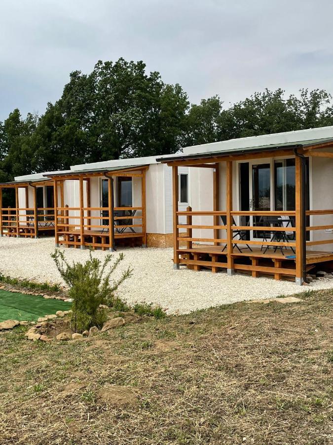 In Country Luxury Lodges Camerino Exterior foto